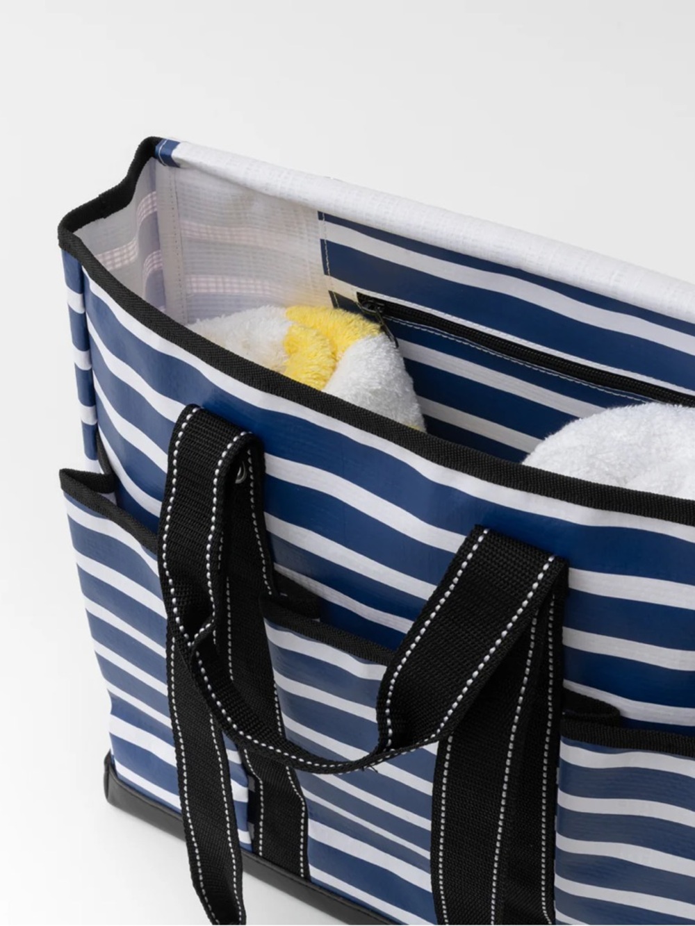 SCOUT Rocket Pocket Tote Travel Bag Striped Nantucket Navy NWT - Picture 4 of 9